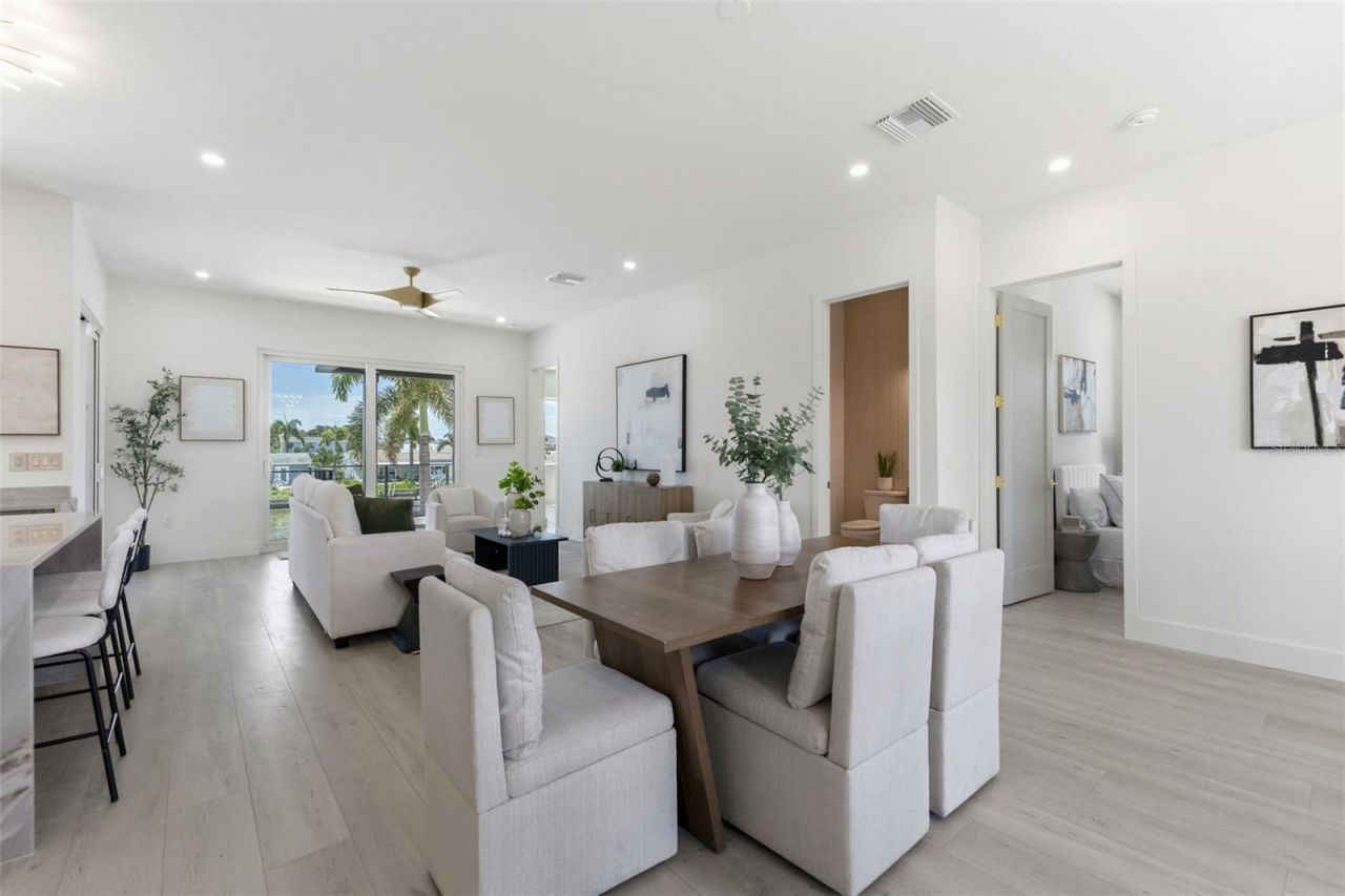 7870 Causeway Boulevard S, Saint Petersburg, FL 33707 Photo