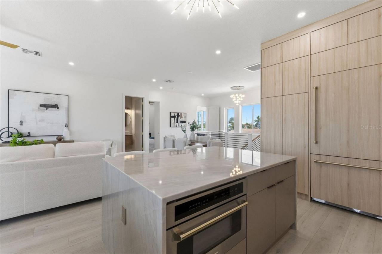7870 Causeway Boulevard S, Saint Petersburg, FL 33707 Photo