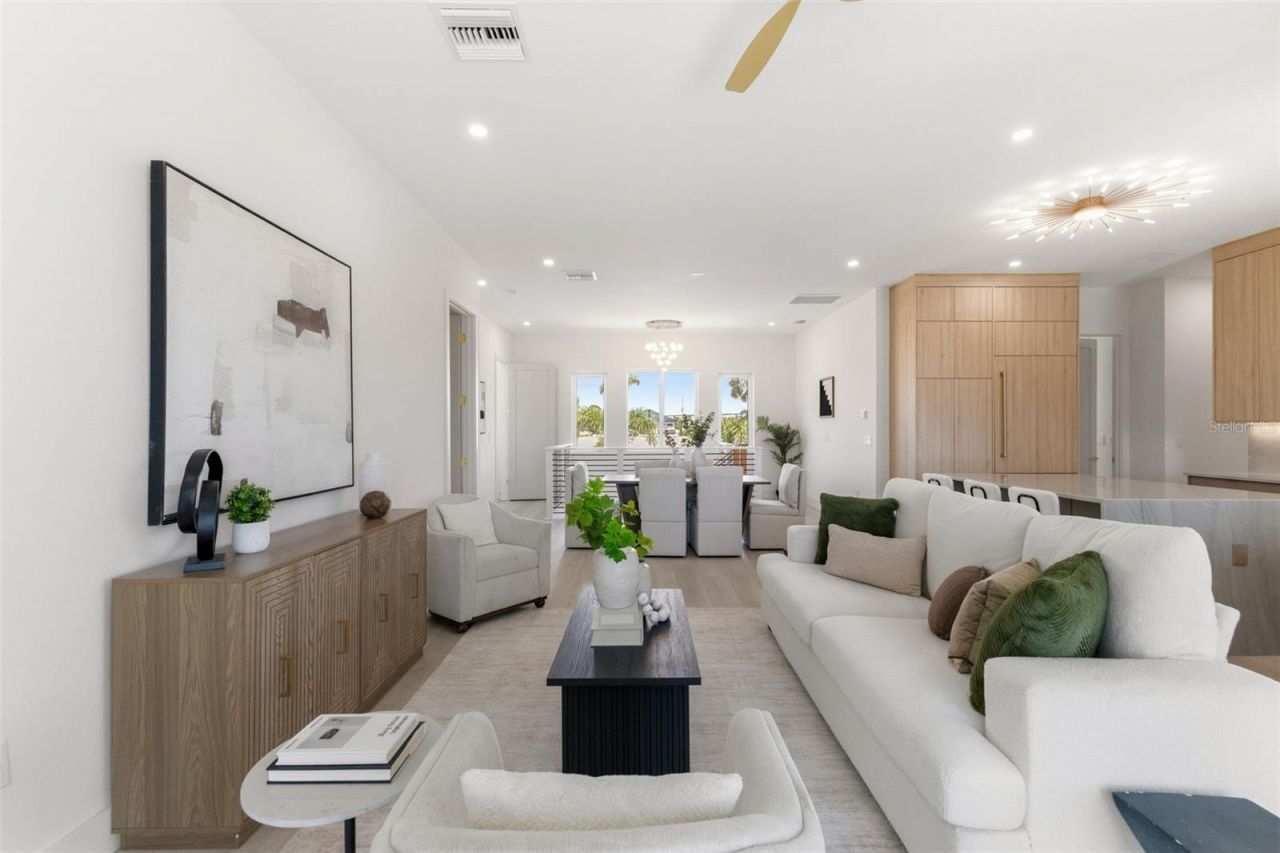 7870 Causeway Boulevard S, Saint Petersburg, FL 33707 Photo