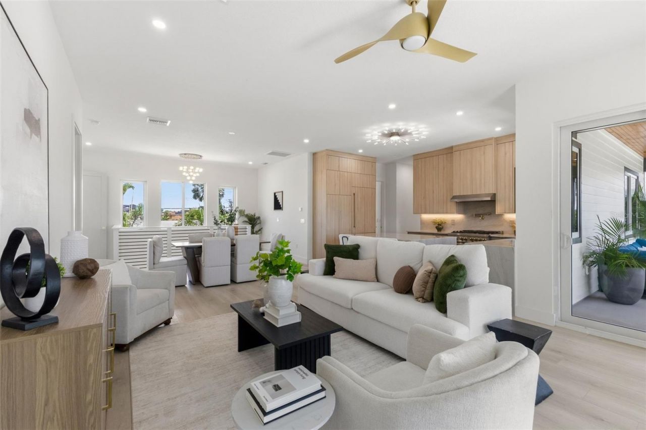 7870 Causeway Boulevard S, Saint Petersburg, FL 33707 Photo