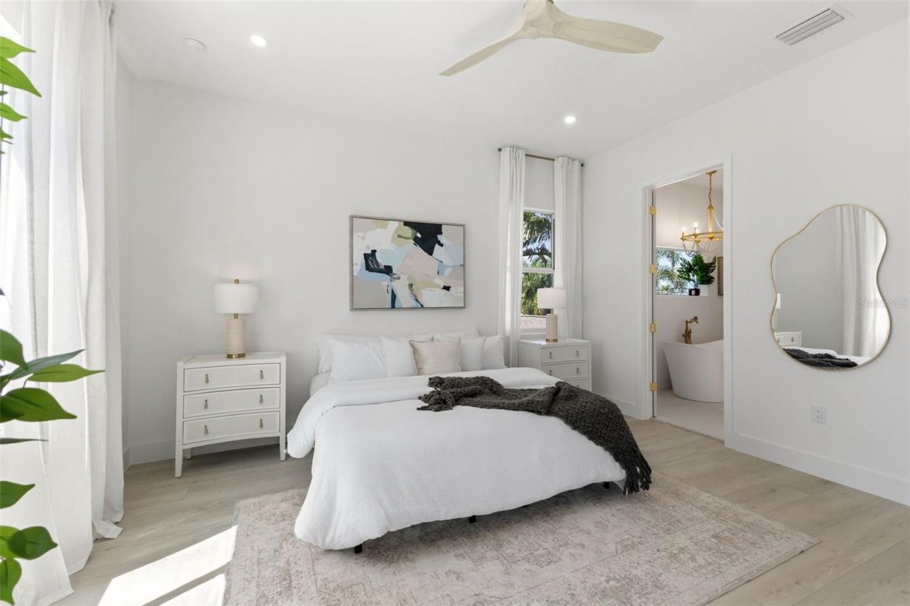 7870 Causeway Boulevard S, Saint Petersburg, FL 33707 Photo
