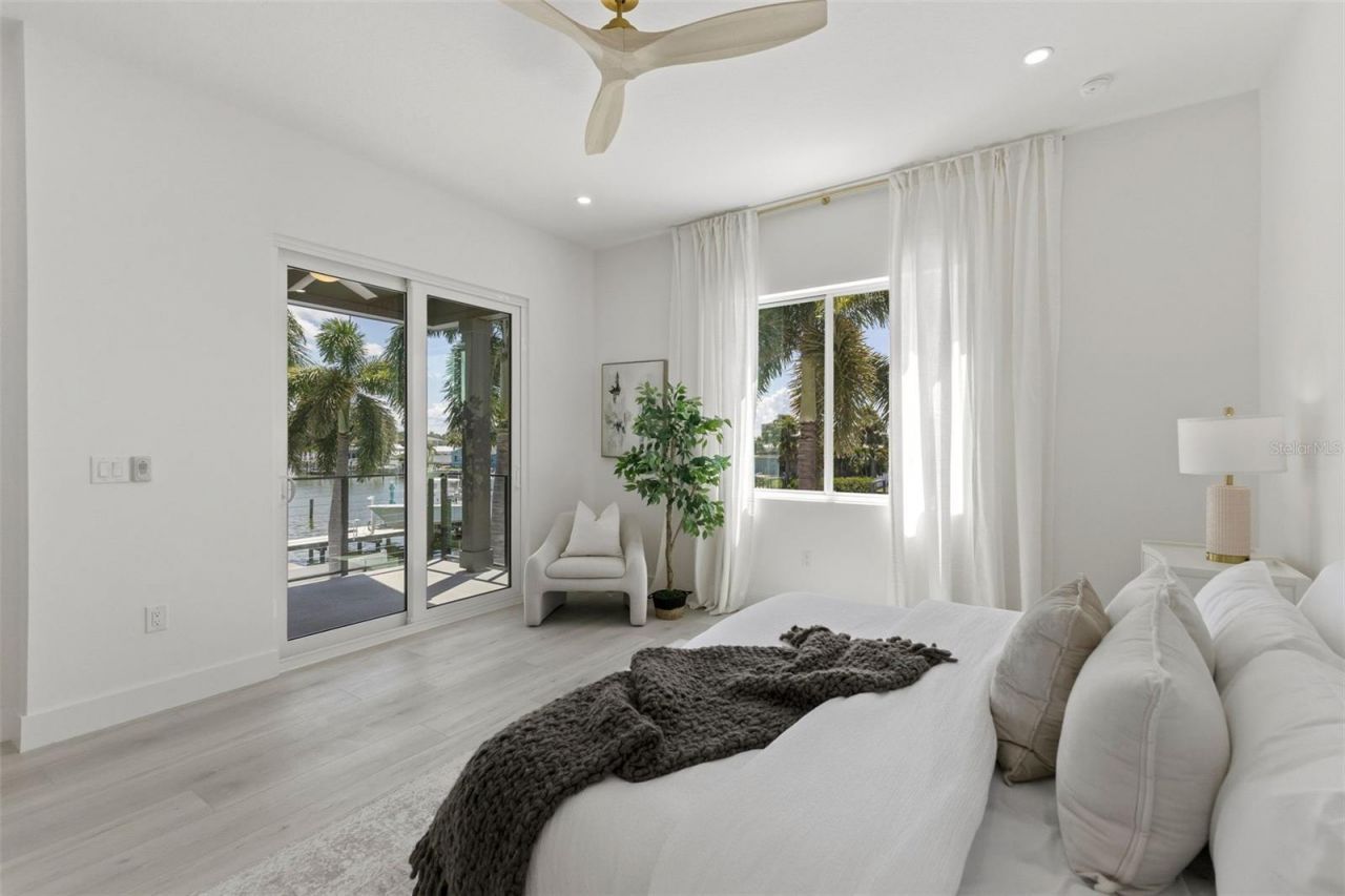 7870 Causeway Boulevard S, Saint Petersburg, FL 33707 Photo