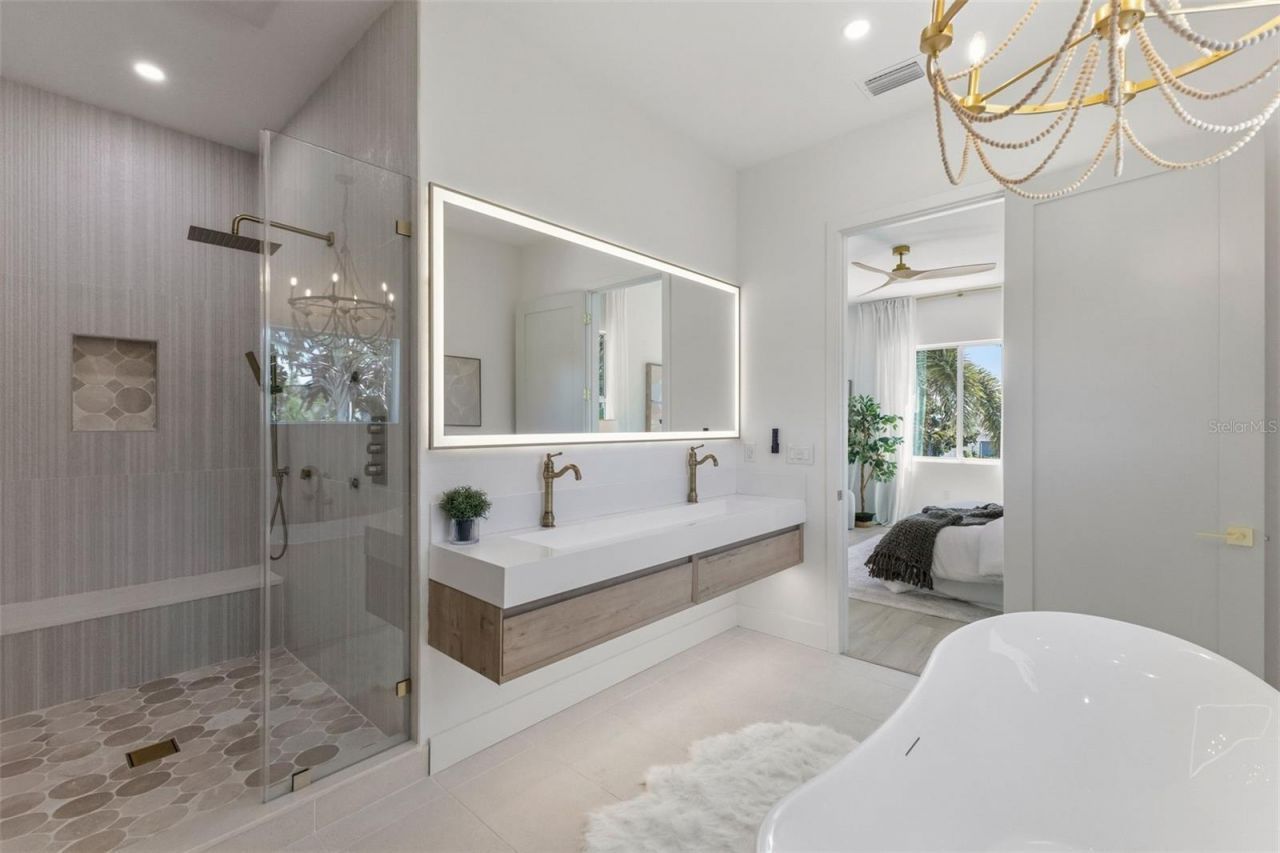 7870 Causeway Boulevard S, Saint Petersburg, FL 33707 Photo