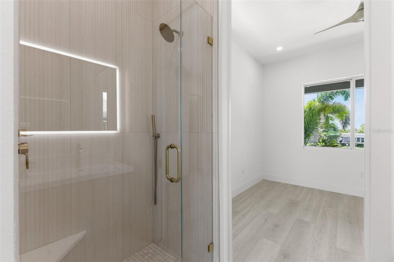 7870 Causeway Boulevard S, Saint Petersburg, FL 33707 Photo