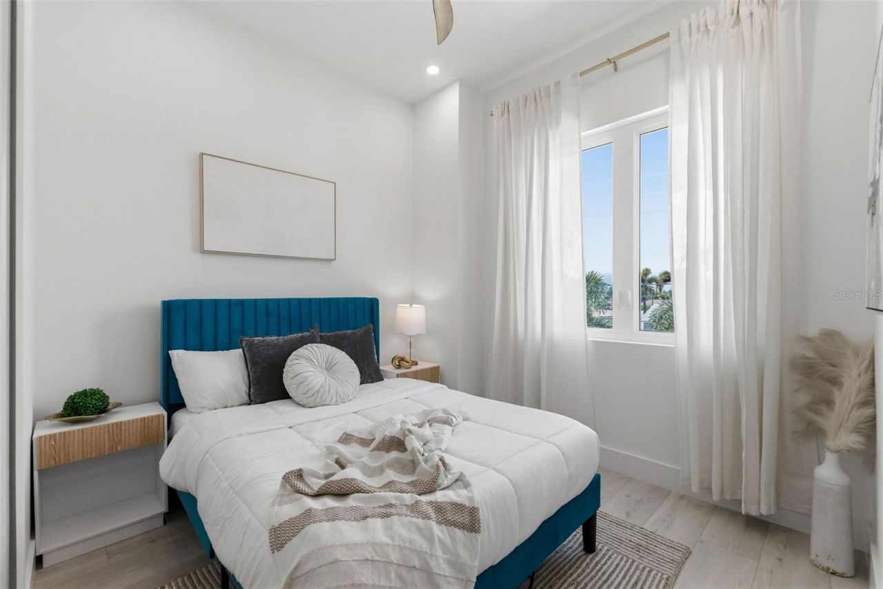 7870 Causeway Boulevard S, Saint Petersburg, FL 33707 Photo