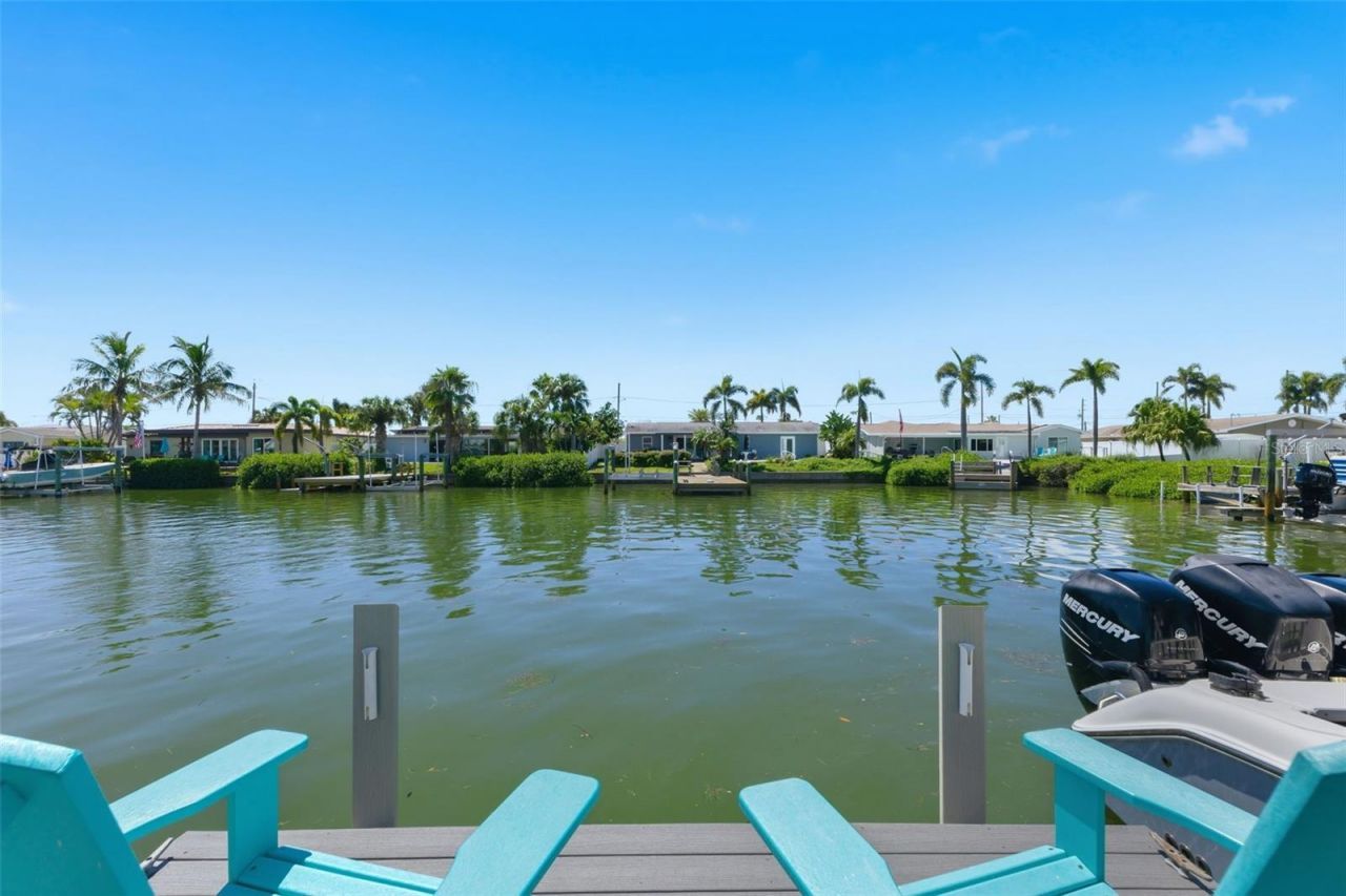 7870 Causeway Boulevard S, Saint Petersburg, FL 33707 Photo
