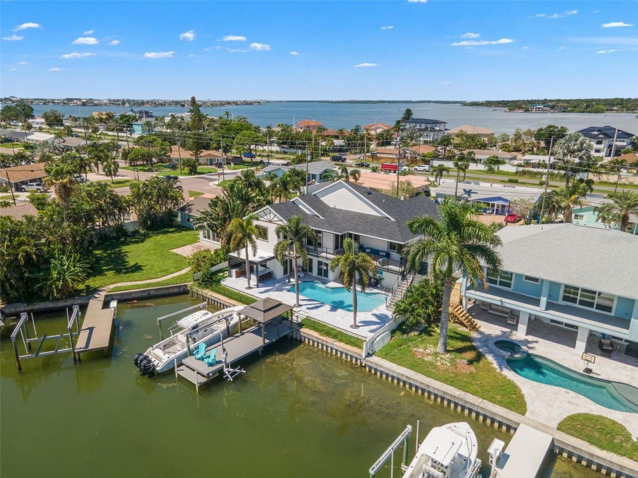 7870 Causeway Boulevard S, Saint Petersburg, FL 33707 Photo