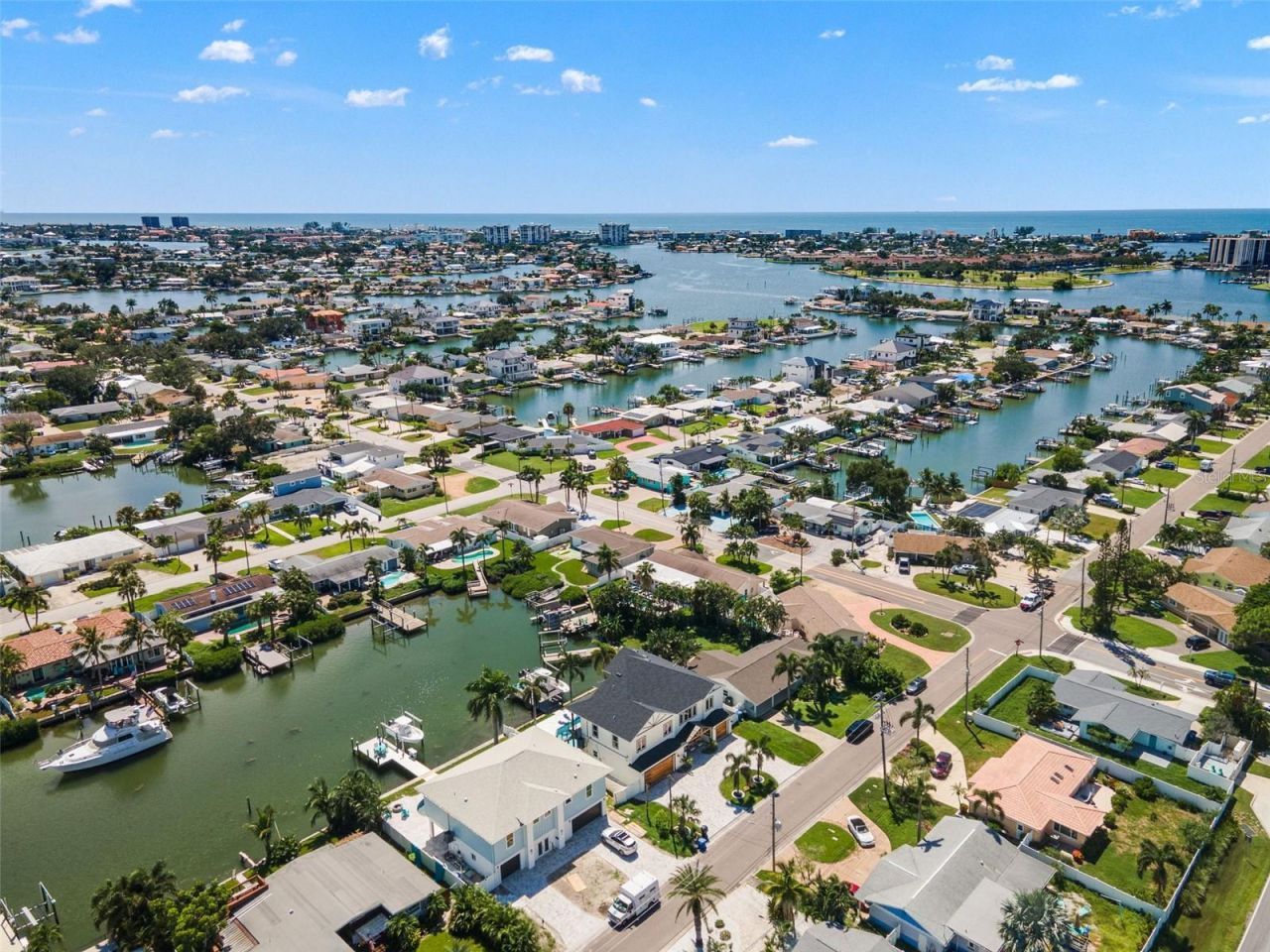 7870 Causeway Boulevard S, Saint Petersburg, FL 33707 Photo