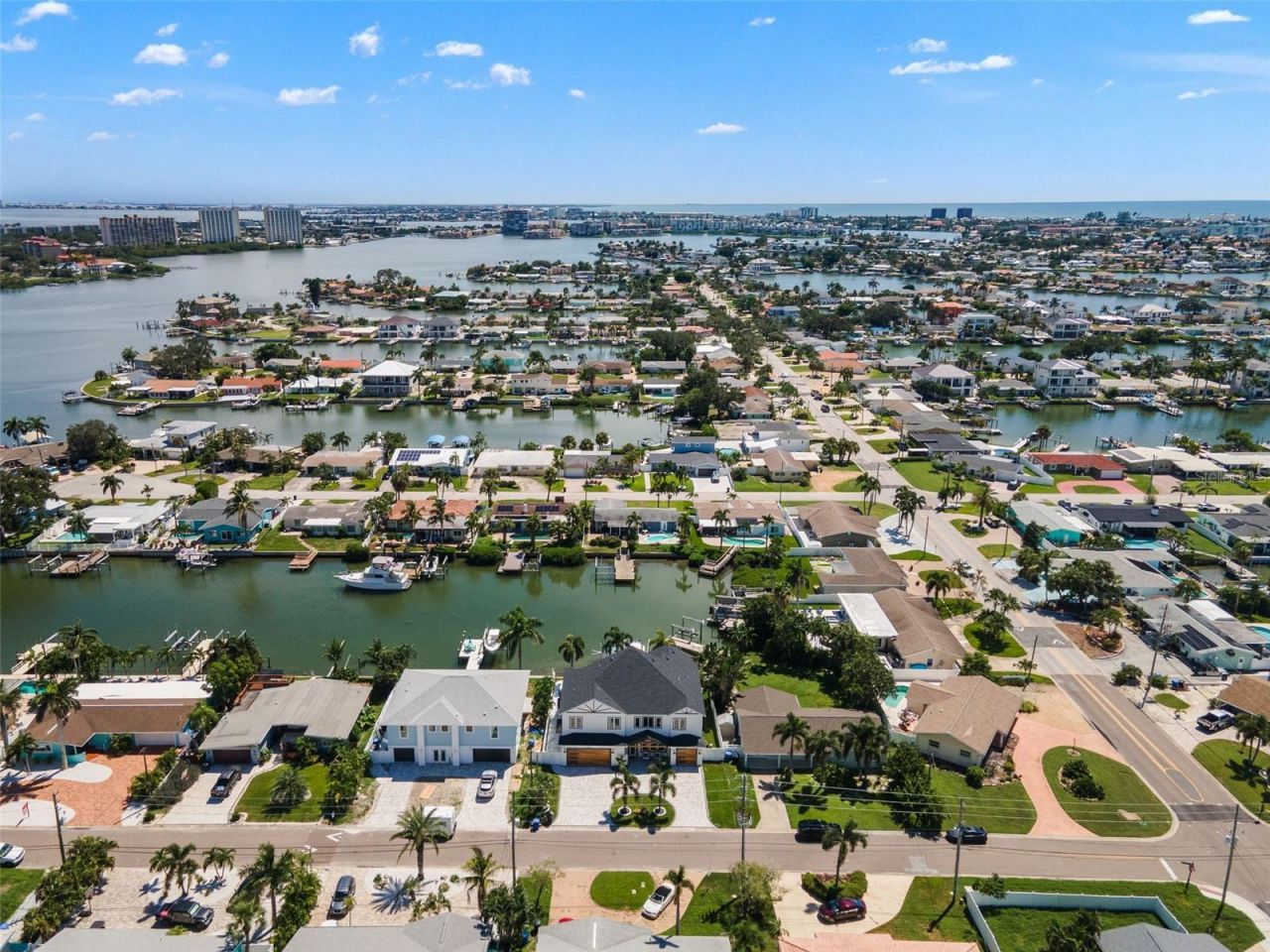 7870 Causeway Boulevard S, Saint Petersburg, FL 33707 Photo