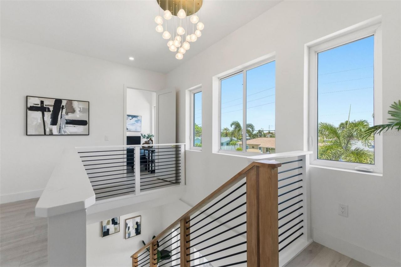 7870 Causeway Boulevard S, Saint Petersburg, FL 33707 Photo
