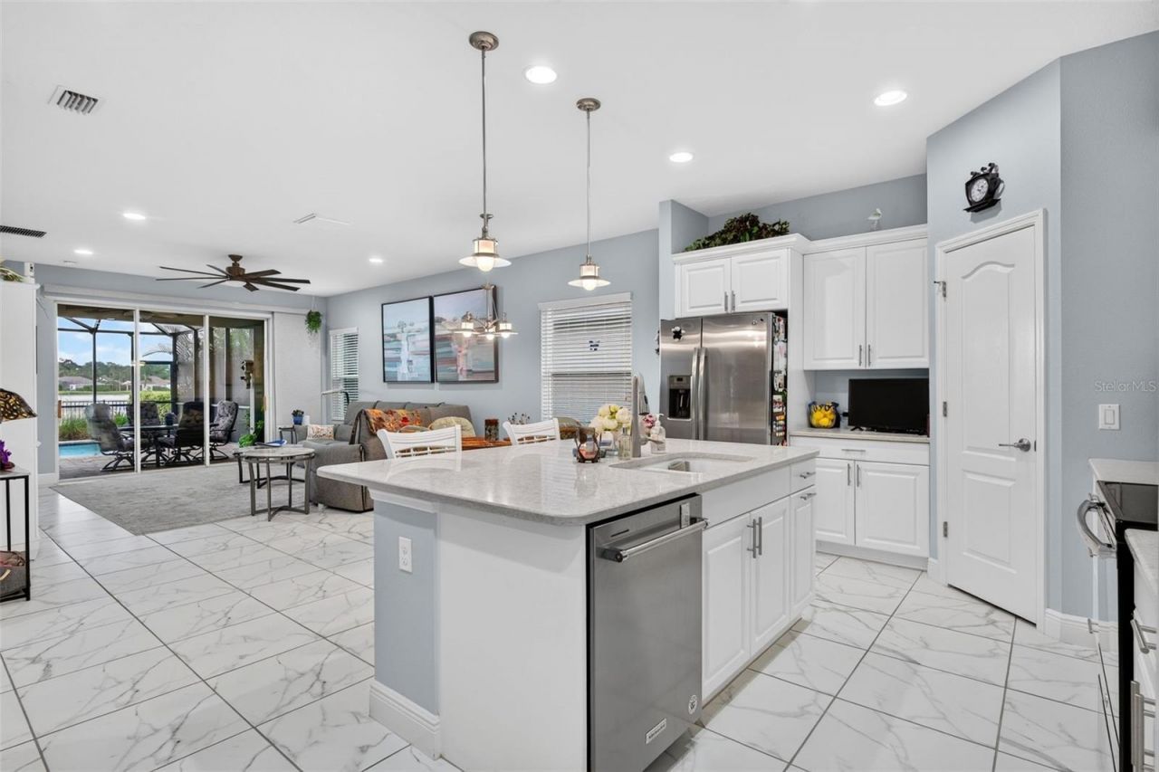 7735 Ridgelake Circle, Bradenton, FL 34203 Photo