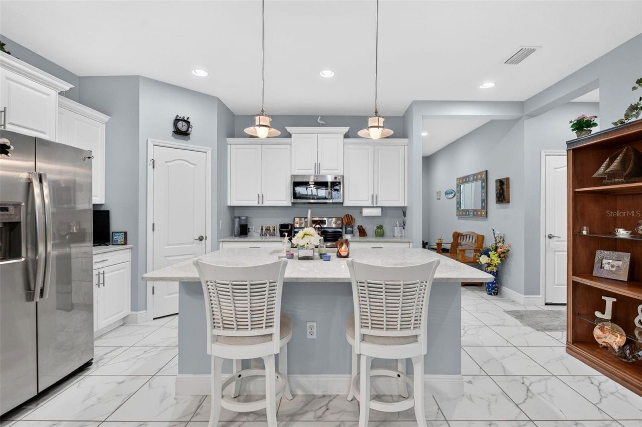 7735 Ridgelake Circle, Bradenton, FL 34203 Photo