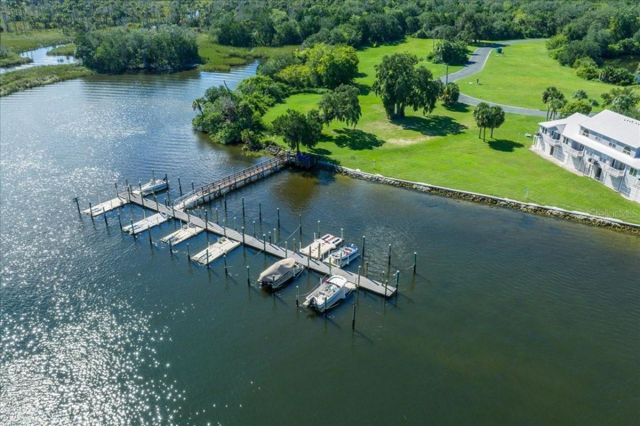 2825 N Rivers Edge Boulevard, Crystal River, FL 34429 Photo