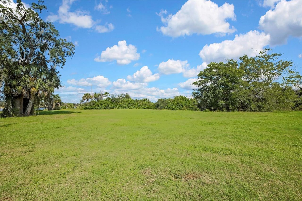 2825 N Rivers Edge Boulevard, Crystal River, FL 34429 Photo