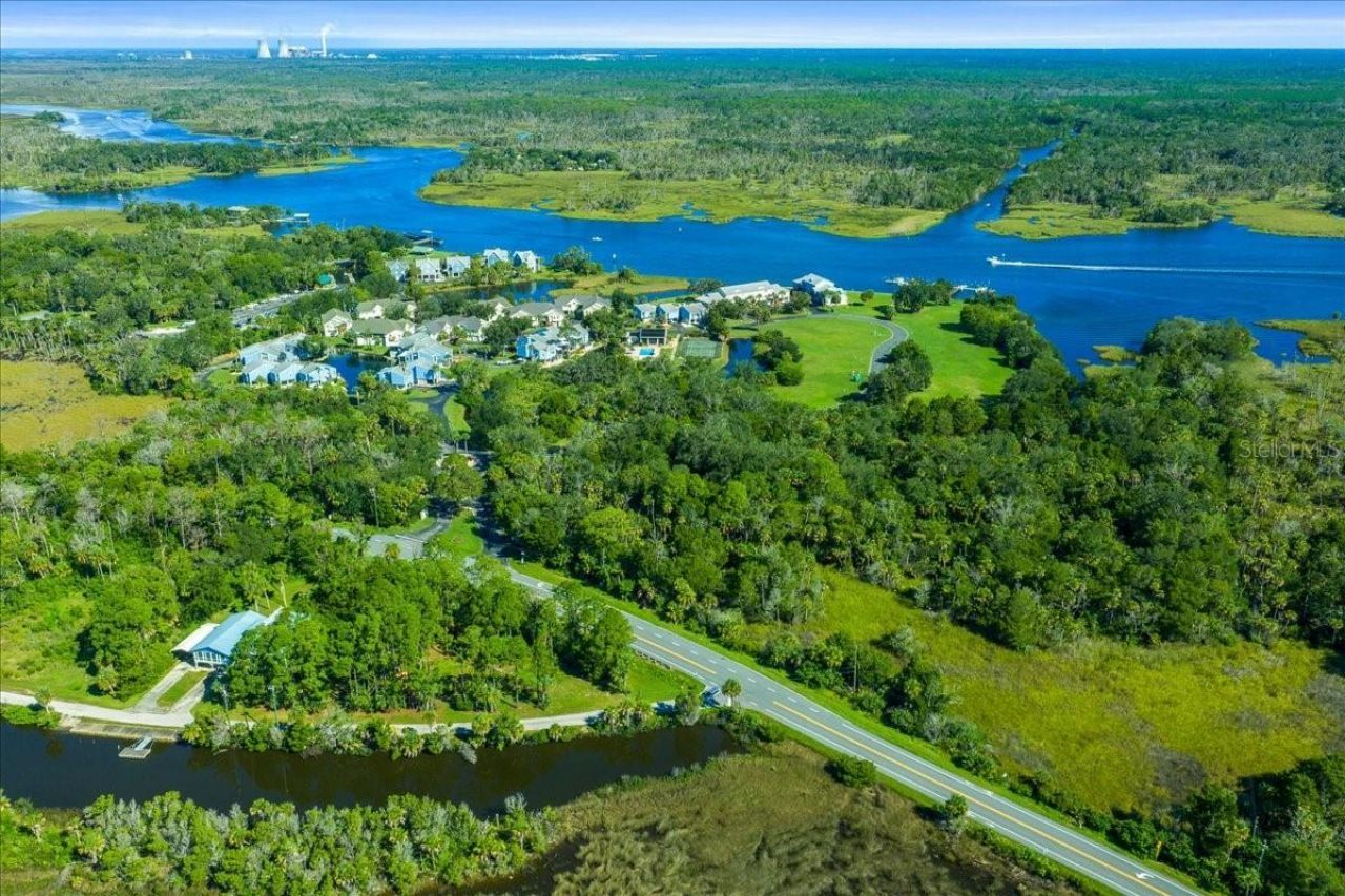 2825 N Rivers Edge Boulevard, Crystal River, FL 34429 Photo