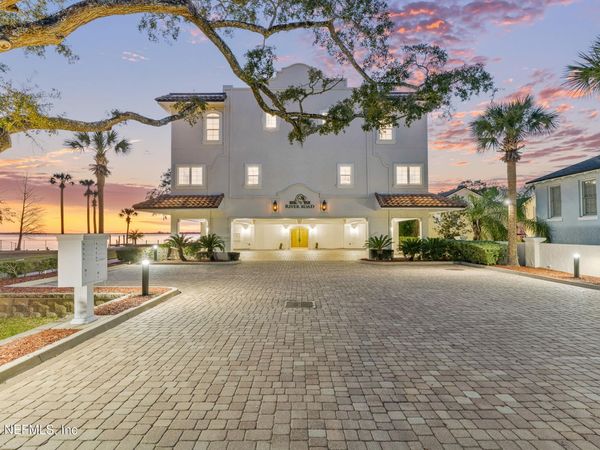1616 RIVER Road, Unit 104, Jacksonville, FL 32207