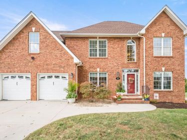 1074 Farmington Drive, Forest, VA 24551