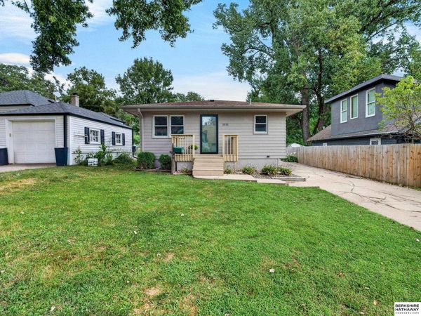 2035 N 69th Street, Omaha, NE 68104