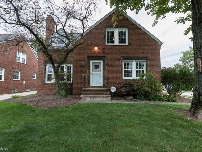 2099 Miramar Boulevard, South Euclid, OH 44121 Photo 1