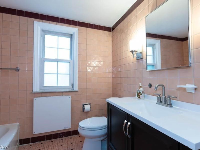 2099 Miramar Boulevard, South Euclid, OH 44121 Photo 28