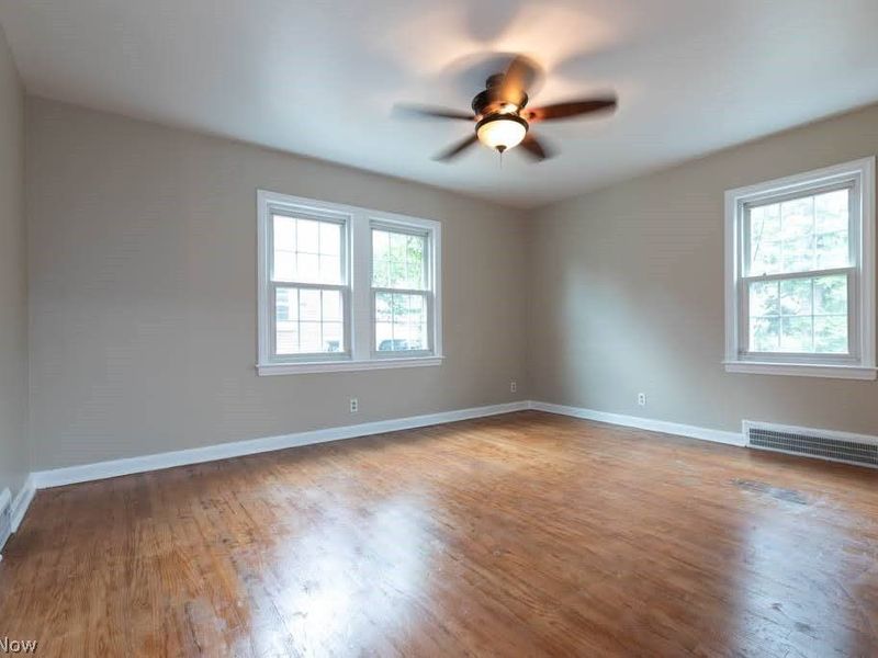 2099 Miramar Boulevard, South Euclid, OH 44121 Photo 29