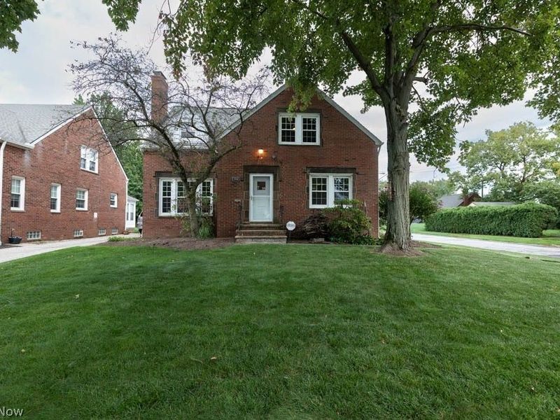2099 Miramar Boulevard, South Euclid, OH 44121 Photo 50