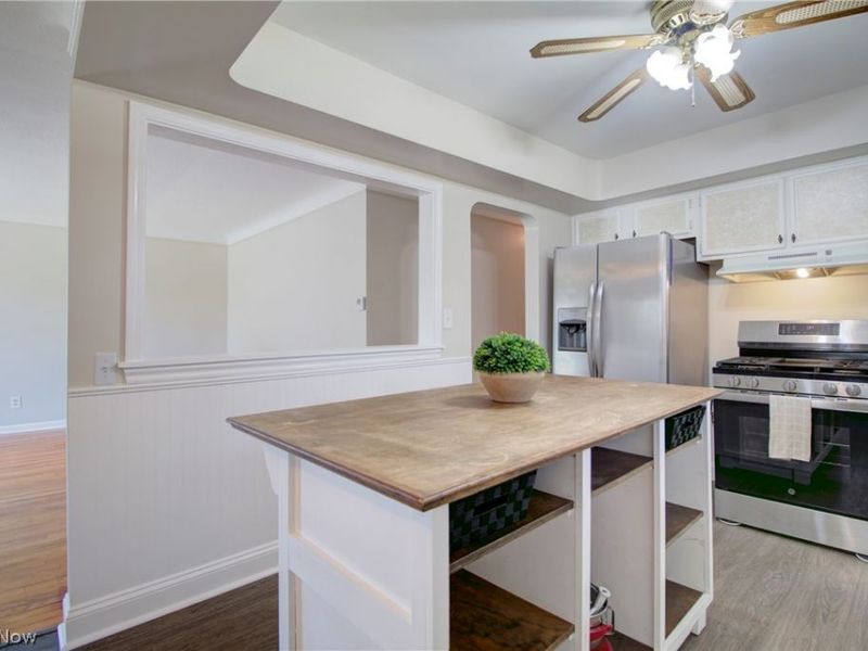 4388 W 155th Street, Cleveland, OH 44135 Photo 10