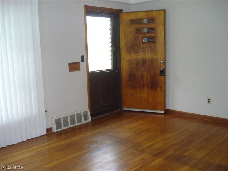 24500 Puritan Road, Euclid, OH 44123 Photo 2