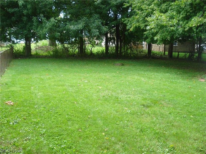 24500 Puritan Road, Euclid, OH 44123 Photo 35