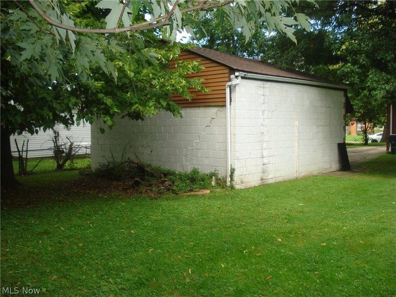24500 Puritan Road, Euclid, OH 44123 Photo 37