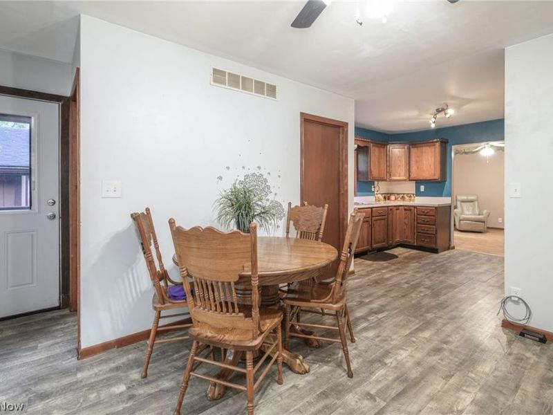 1248 Munroe Falls Kent Road, Kent, OH 44240 Photo 11