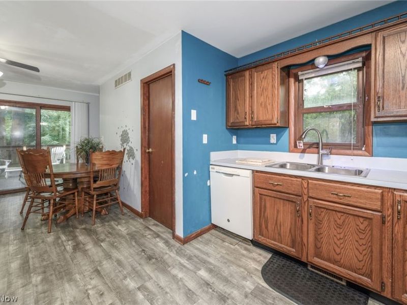 1248 Munroe Falls Kent Road, Kent, OH 44240 Photo 9