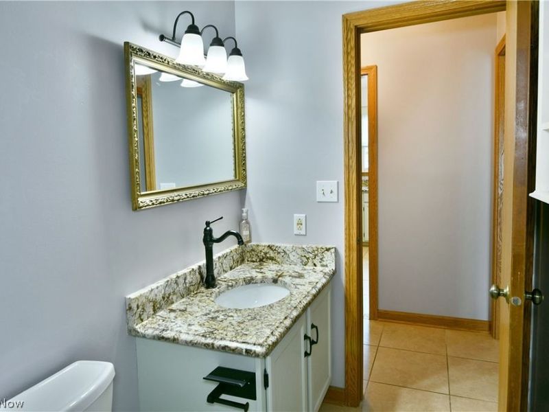 882 Pearson Circle, Unit 1, Youngstown, OH 44512 Photo 26