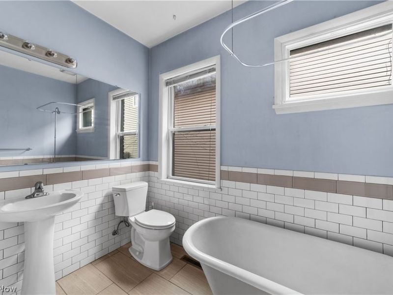 1287 W 69th Street, Cleveland, OH 44102 Photo 14