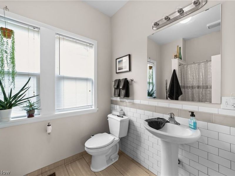 1287 W 69th Street, Cleveland, OH 44102 Photo 40