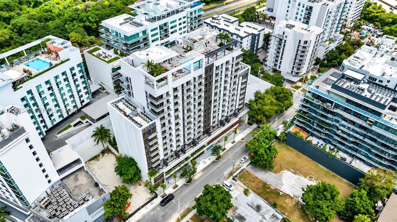 1611 SW 2nd Ave, Unit 605, Miami, FL 33129 Photo
