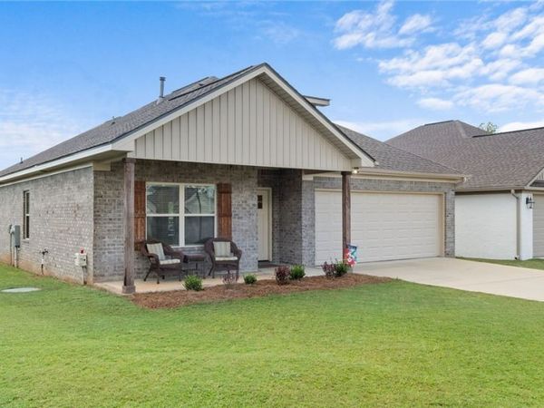 400 Creek Side Loop Road, Tuscaloosa, AL 35404