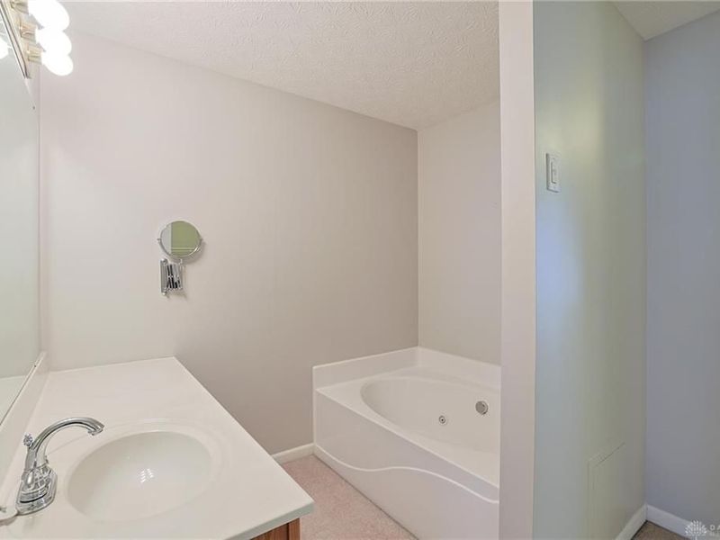 230 Meadowlark Lane, Monroe, OH 45050 Photo 18
