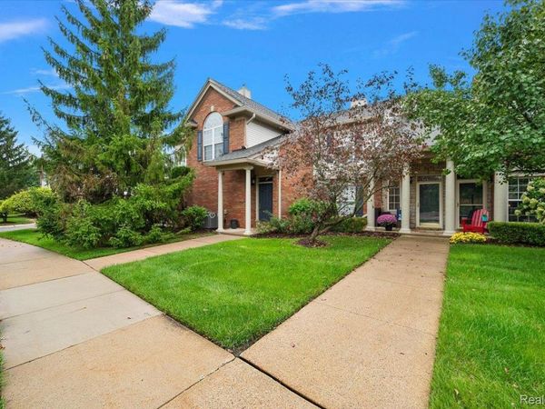 3601 Tremonte Circle N, Oakland Township, Mi 48306