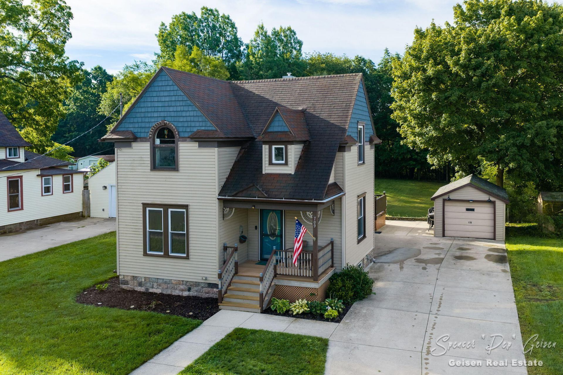 709 Morton Avenue, Belding, MI 48809 Main Photo