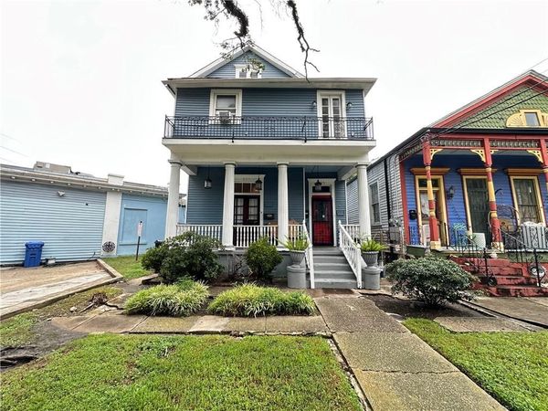 235 S NORMAN C FRANCIS Parkway, New Orleans, LA 70119