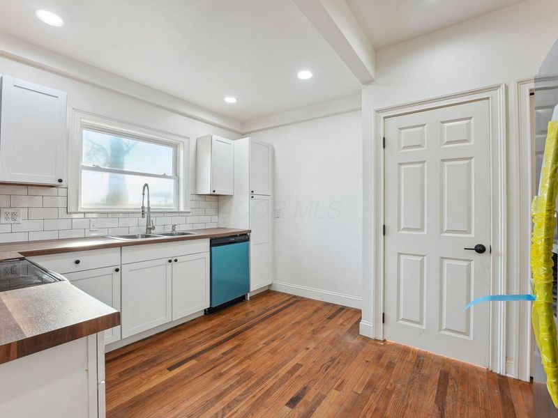 2481 Osceola Avenue, Columbus, OH 43211 Photo 10