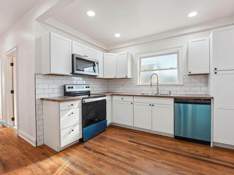 2481 Osceola Avenue, Columbus, OH 43211 Photo 11