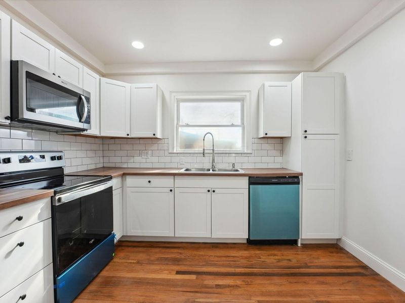 2481 Osceola Avenue, Columbus, OH 43211 Photo 12
