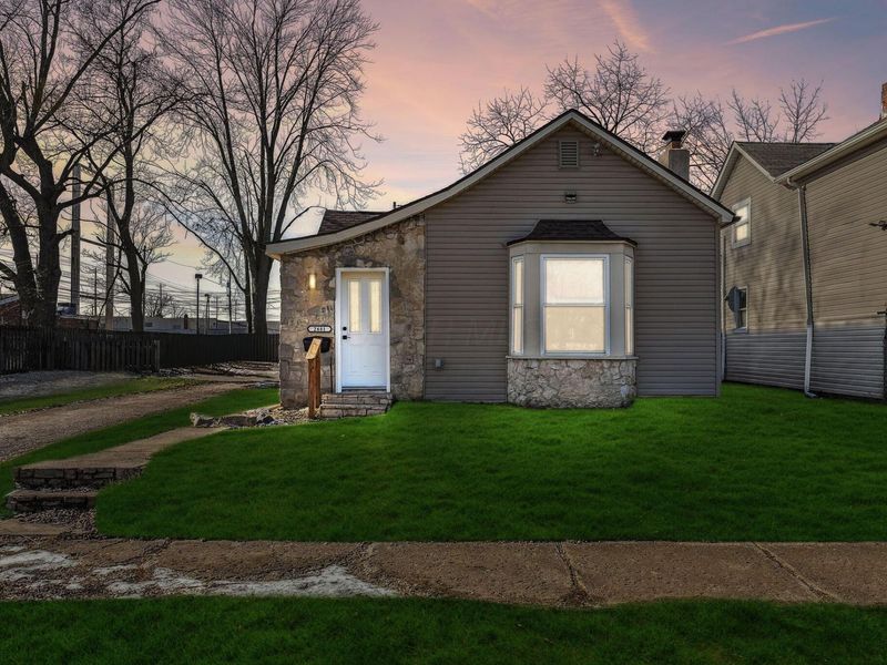 2481 Osceola Avenue, Columbus, OH 43211 Photo 2