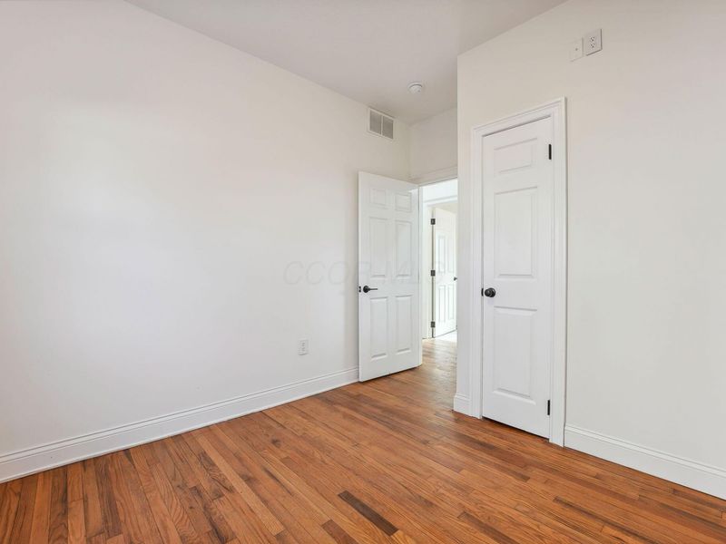 2481 Osceola Avenue, Columbus, OH 43211 Photo 22