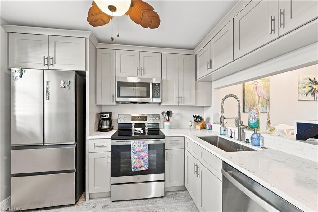 9271 Central Park Dr, Unit 206, Fort Myers, FL 33919 Photo