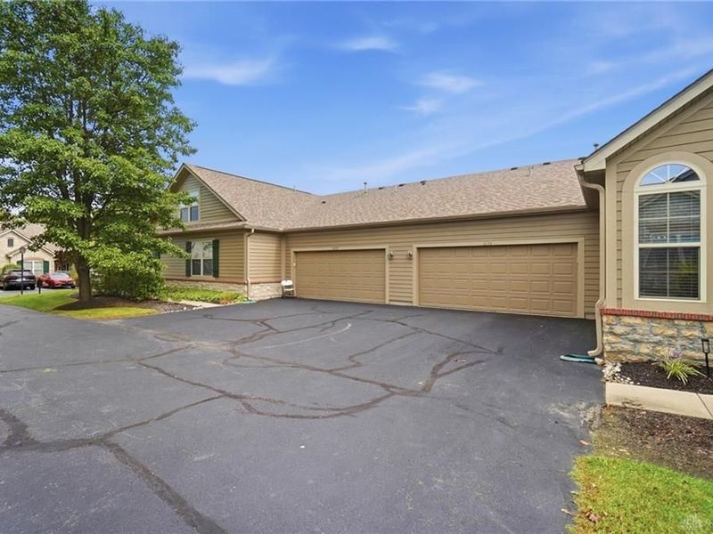 2375 Locust Hill Boulevard, Beavercreek, OH 45431 Photo 35