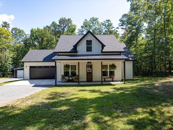 10370 Tn-150, Sequatchie, TN 37374