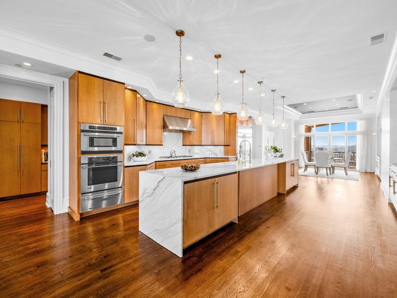 100 W Rivercenter Boulevard, Unit 3B, Covington, KY 41011 Photo 27